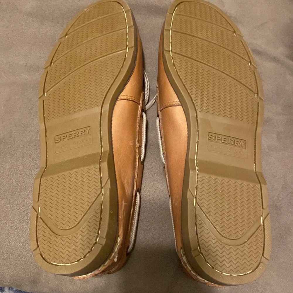 Sperry Brown Leather Boat Shoes with Gray Laces